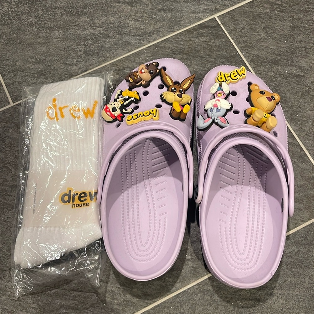 JUSTIN BIEBER DREWHOUSE CROCS AND SOCKS